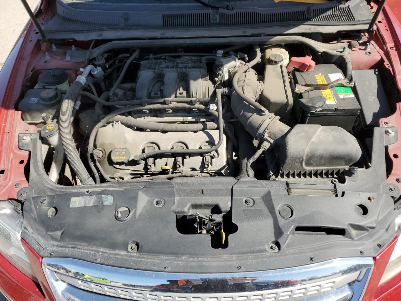 2012 Ford Taurus - Image 11