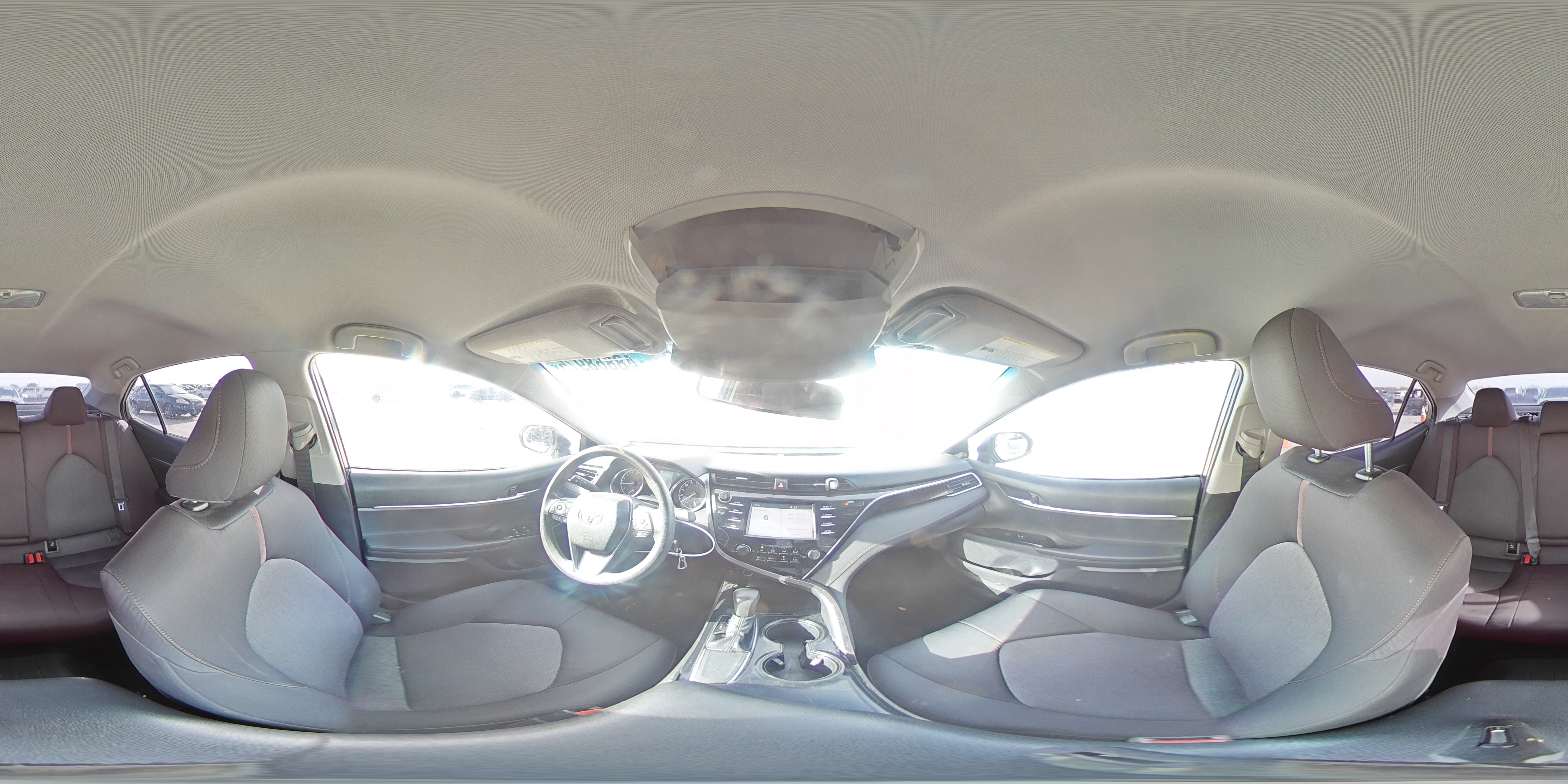 2018 Toyota Camry - Image 15