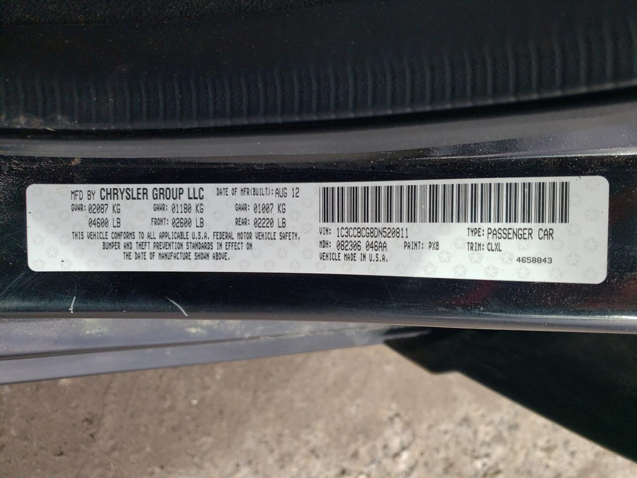 2013 Chrysler 200 - Image 12