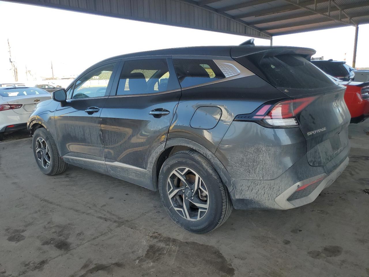 2023 Kia Sportage - Image 2