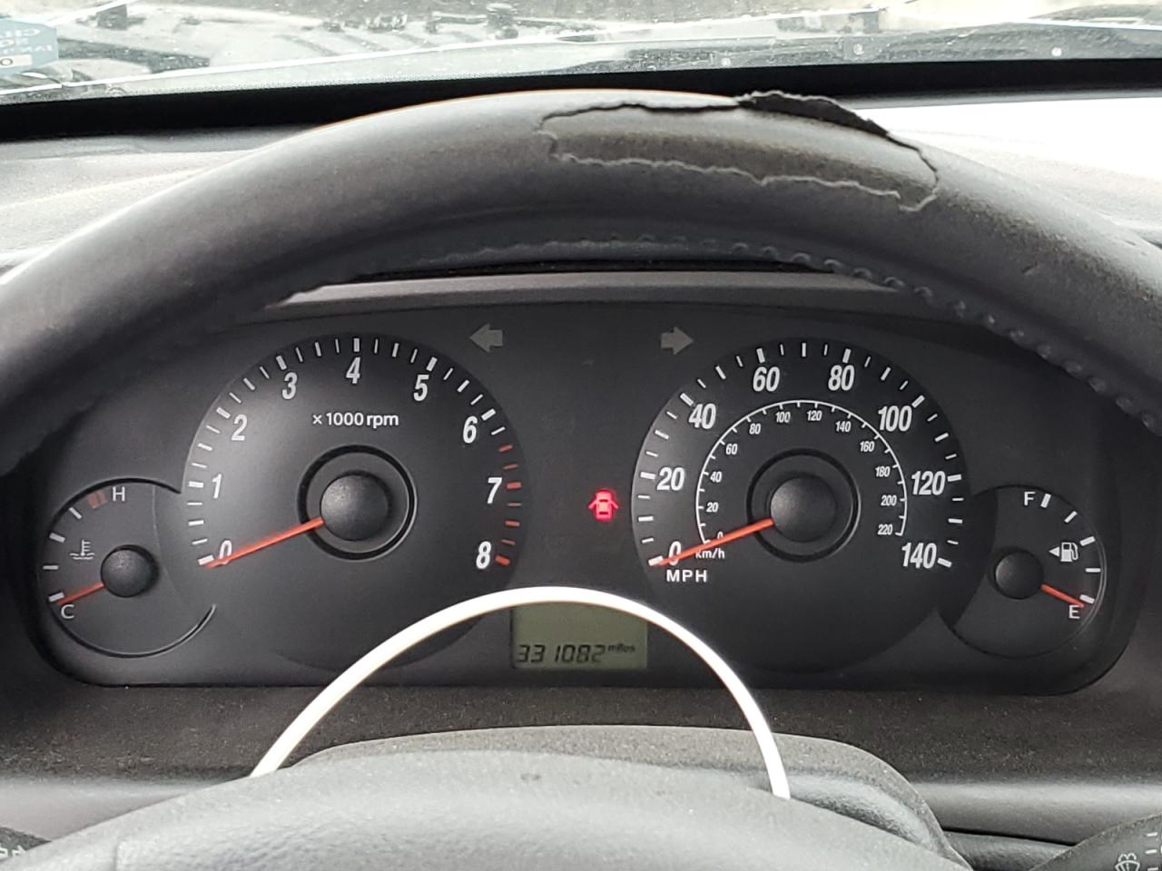 2005 Hyundai Elantra - Image 9