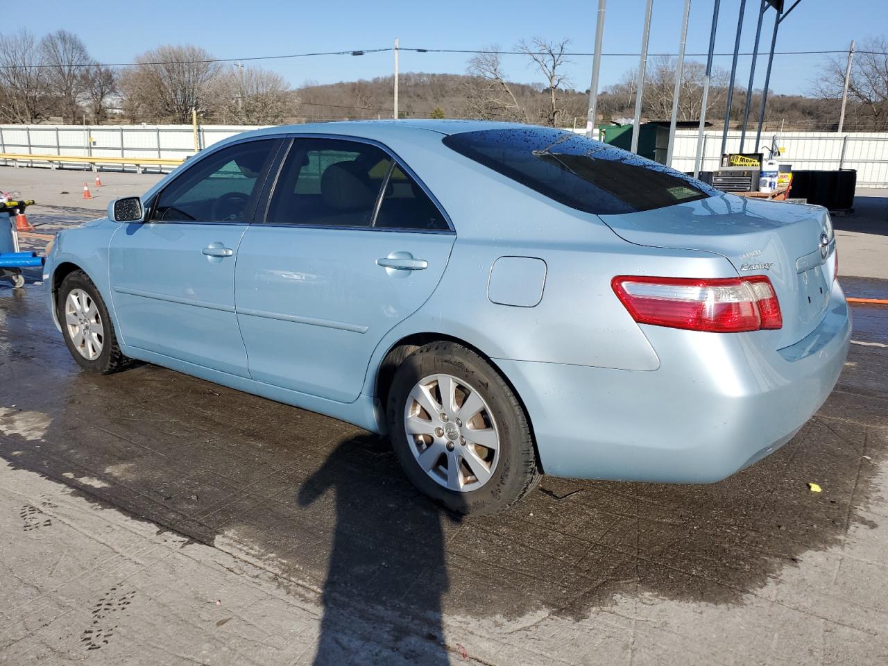 2009 Toyota Camry - Image 2