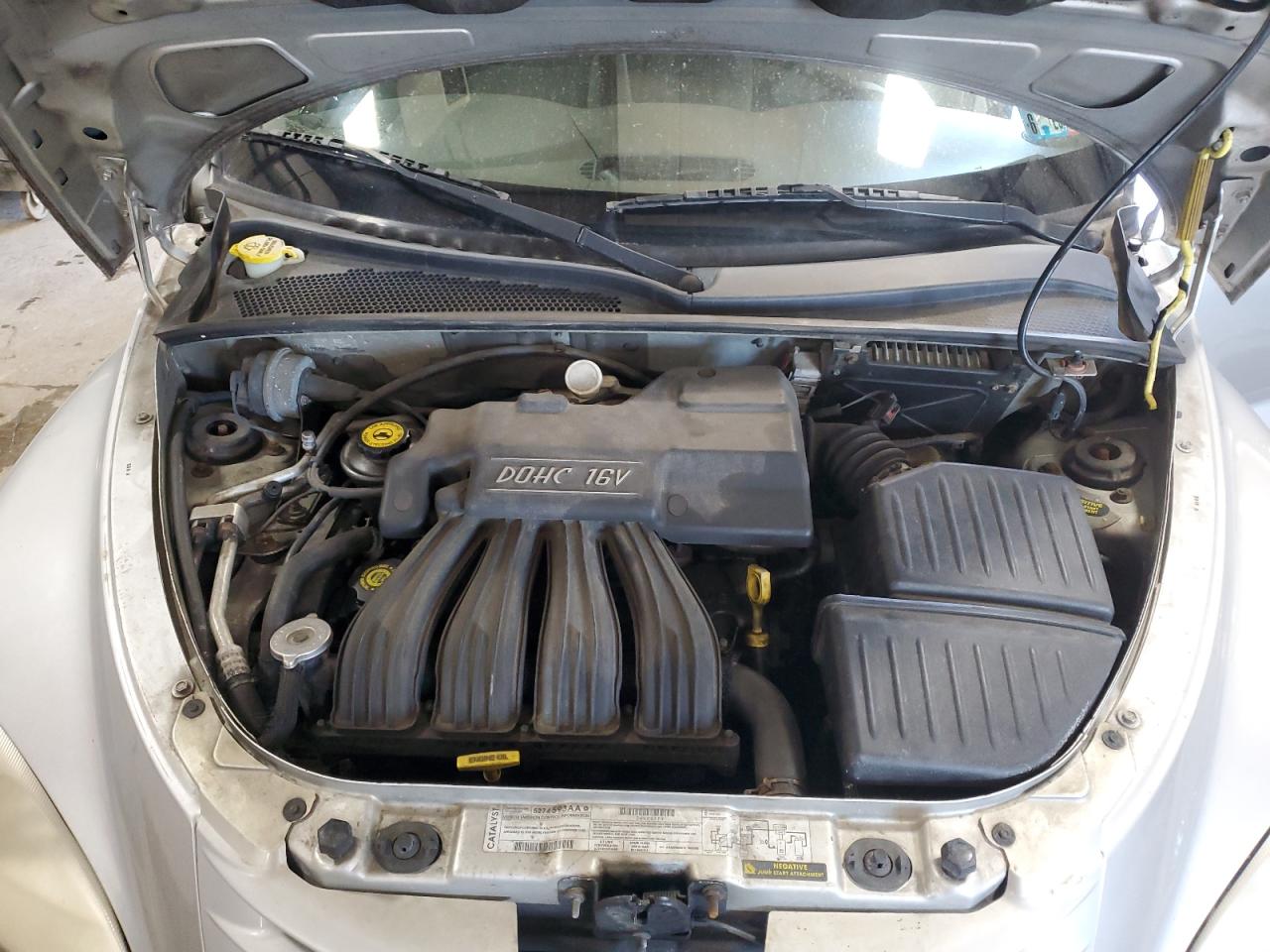 2001 Chrysler PT Cruiser - Image 11