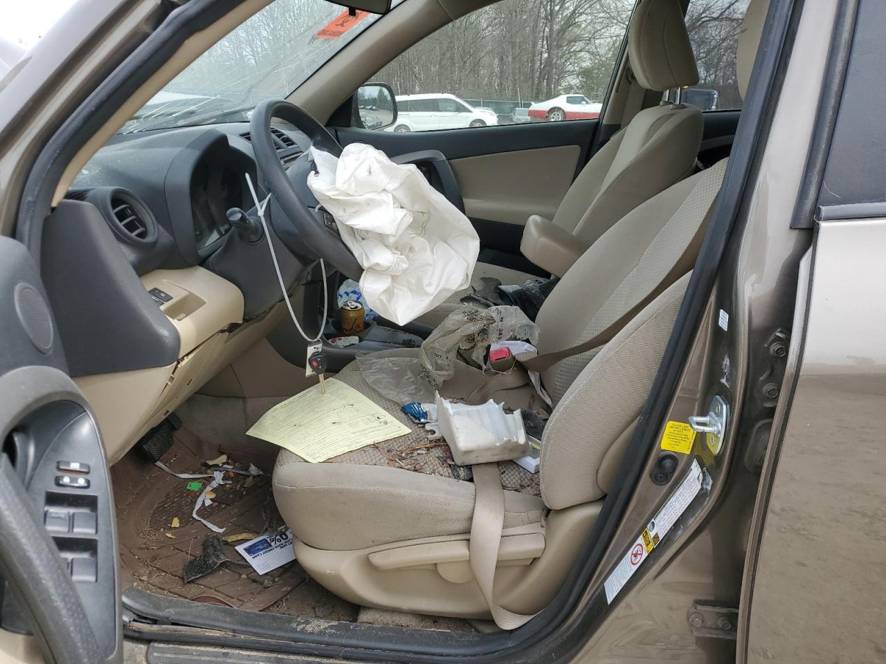 2012 Toyota RAV 4 - Image 7
