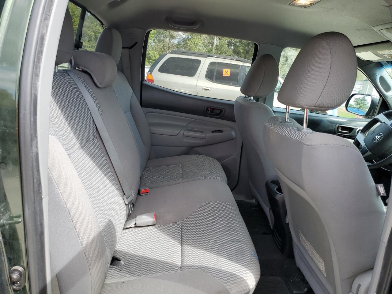 2013 Toyota Tacoma - Image 10