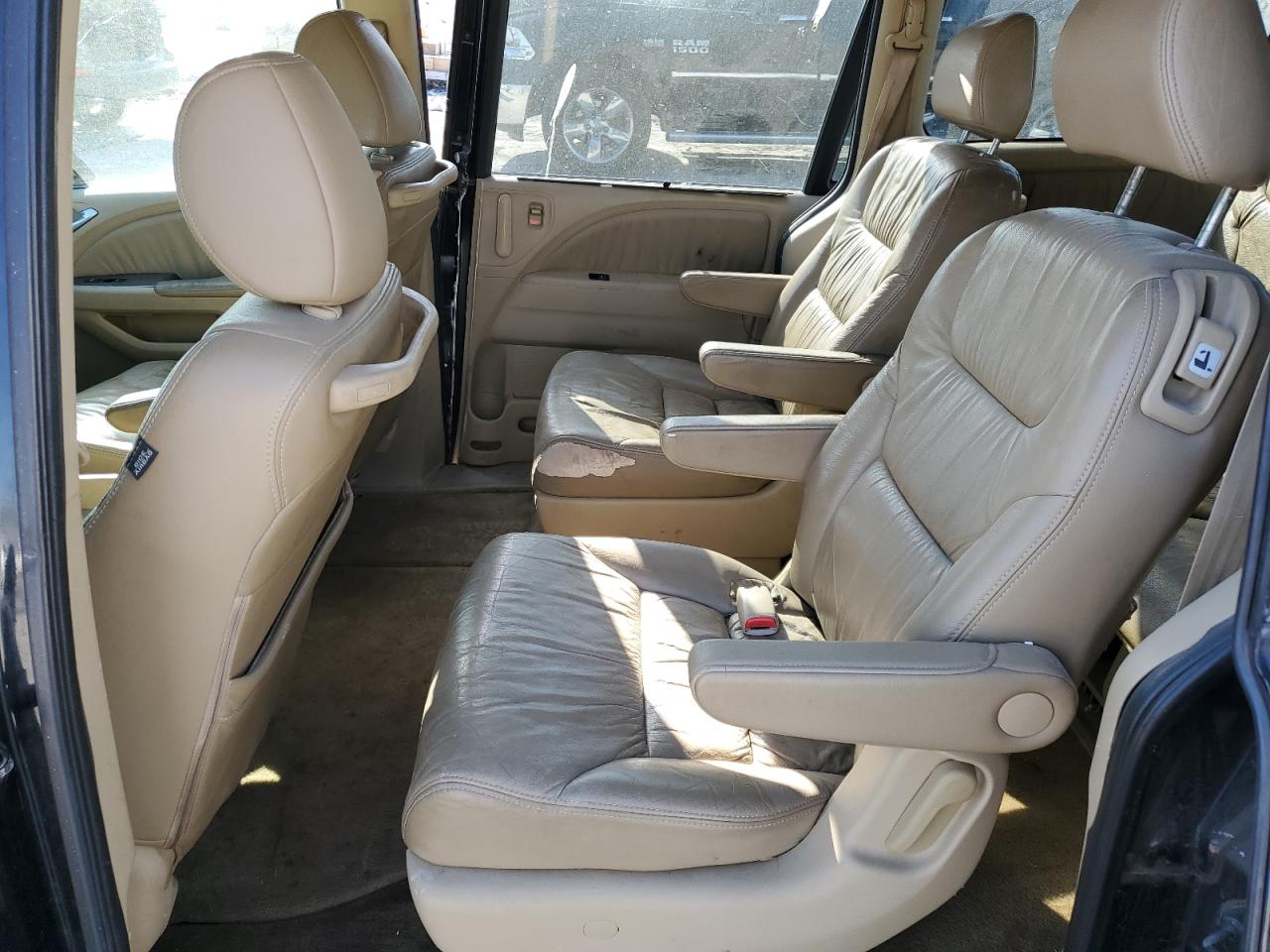 2009 Honda Odyssey - Image 11