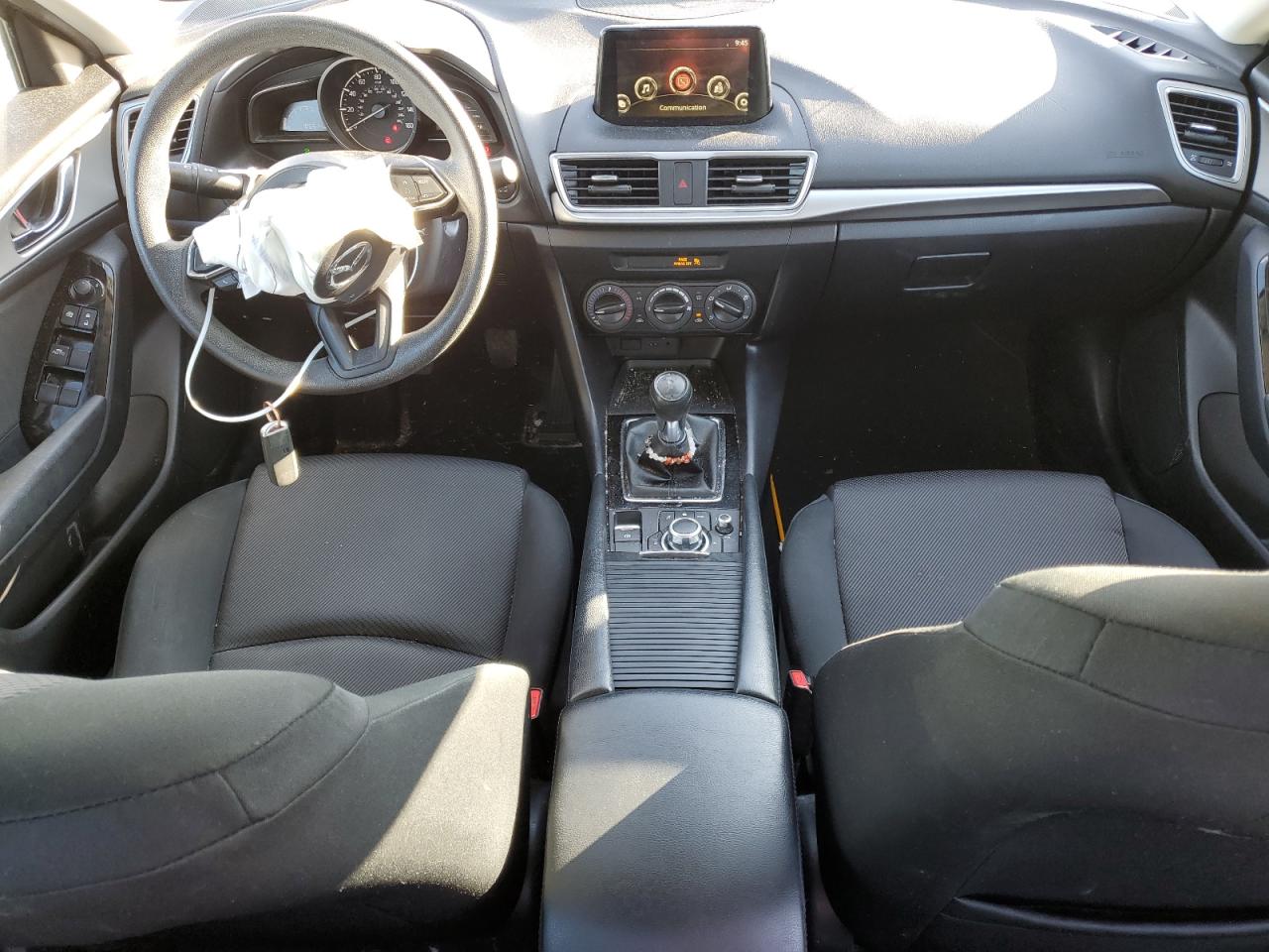 2017 Mazda 3 - Image 8