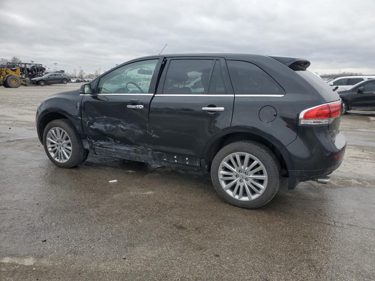 2013 Lincoln MKX - Image 2