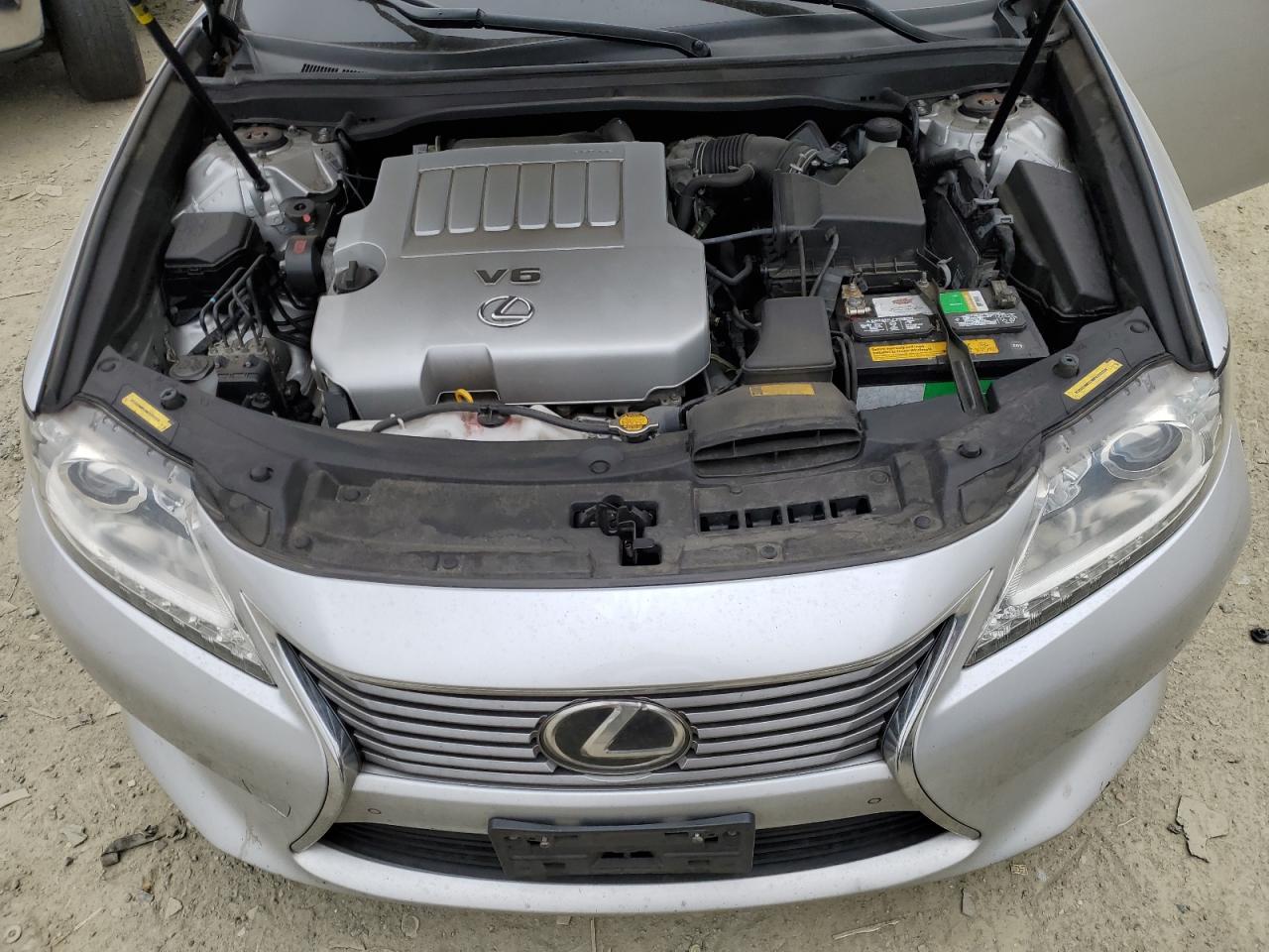 2014 Lexus ES - Image 11