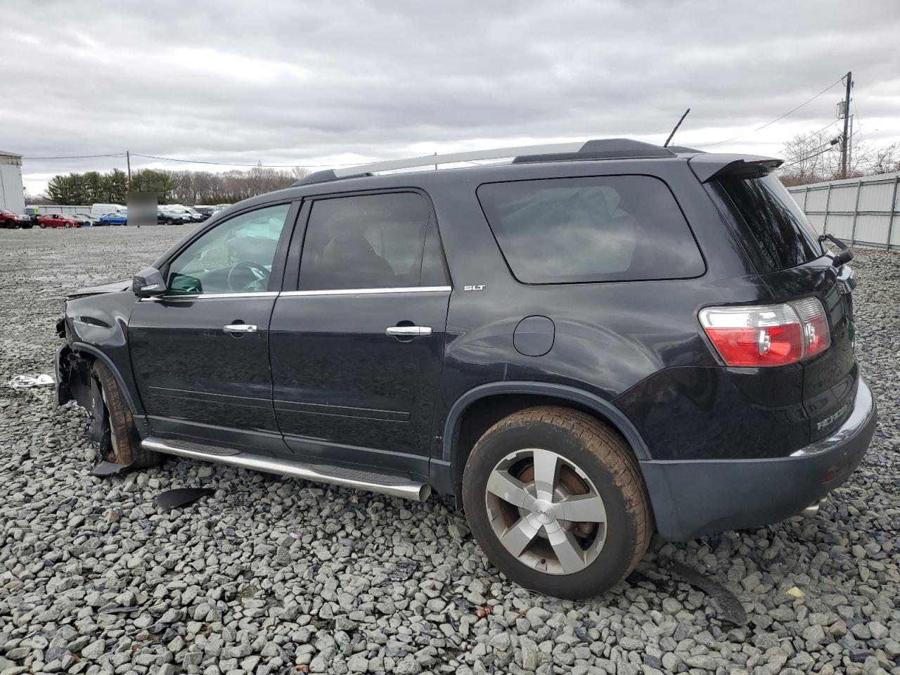 2012 GMC Acadia - Image 2