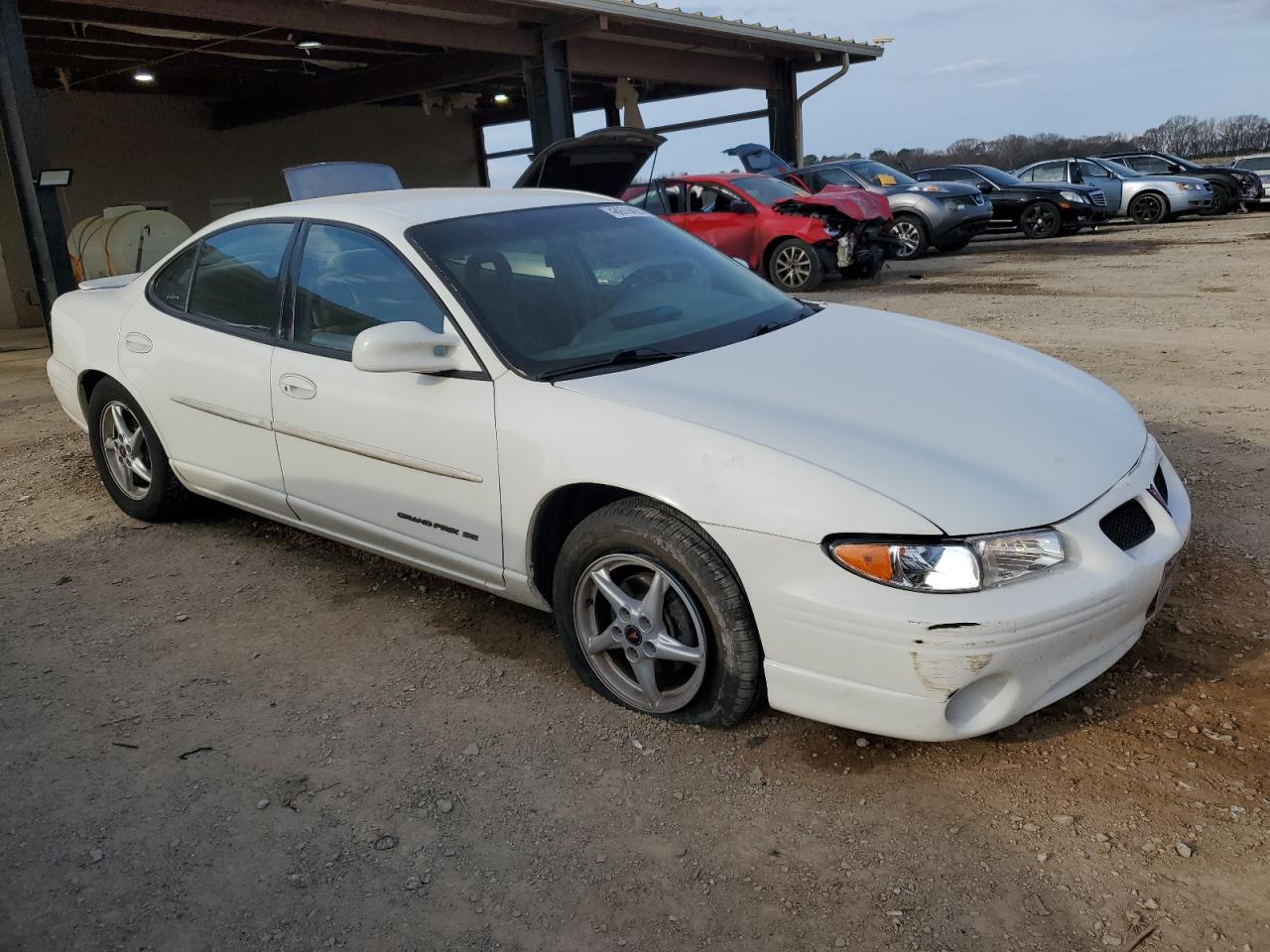 2002 Pontiac Grand Prix - Image 4