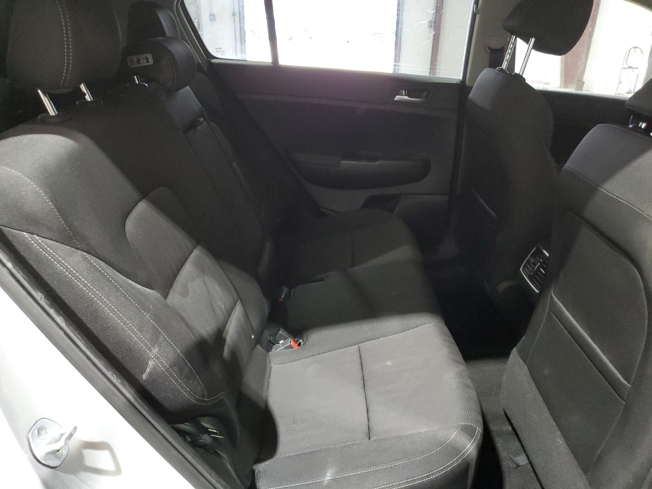 2020 Kia Sportage - Image 11