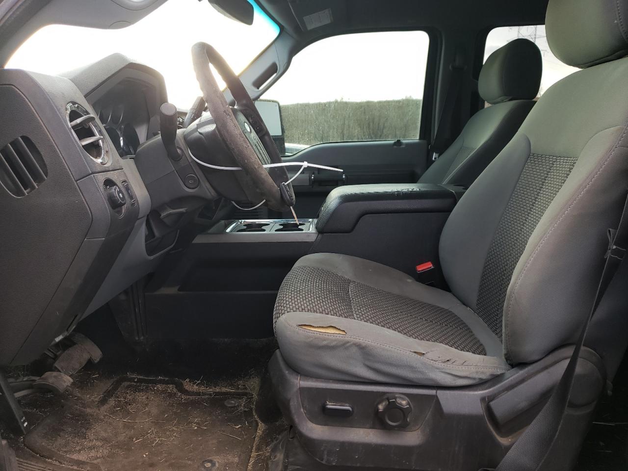 2013 Ford F350 - Image 7