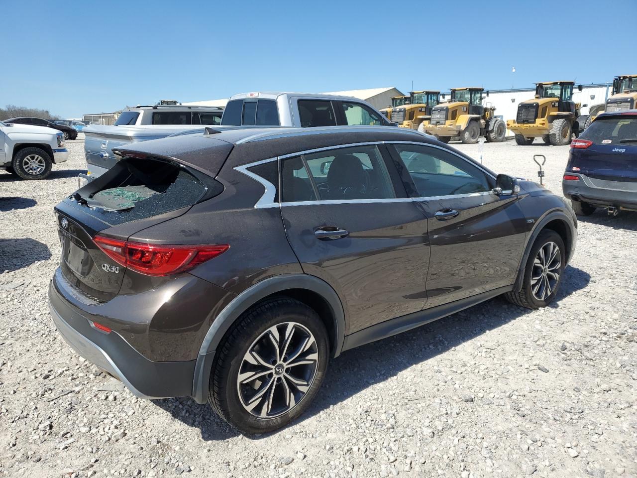 VIN: SJKCH5CR1HA029796 | INFINITI QX30 2017 car history
