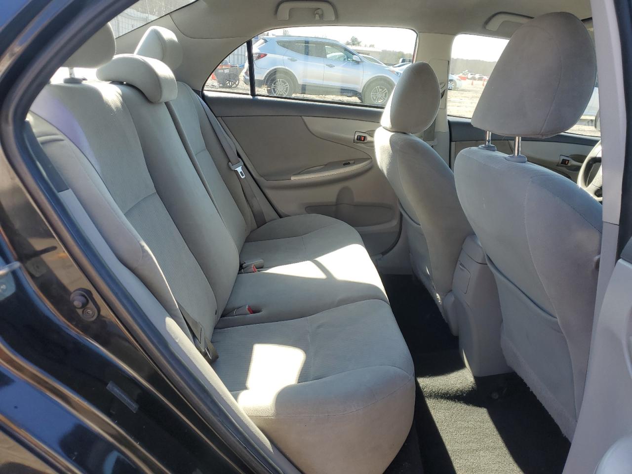 2010 Toyota Corolla - Image 10