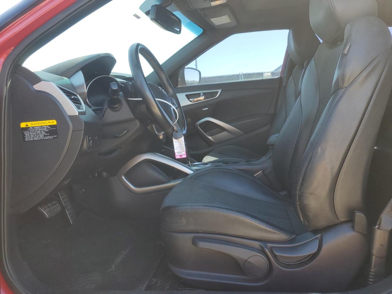 2016 Hyundai Veloster - Image 7