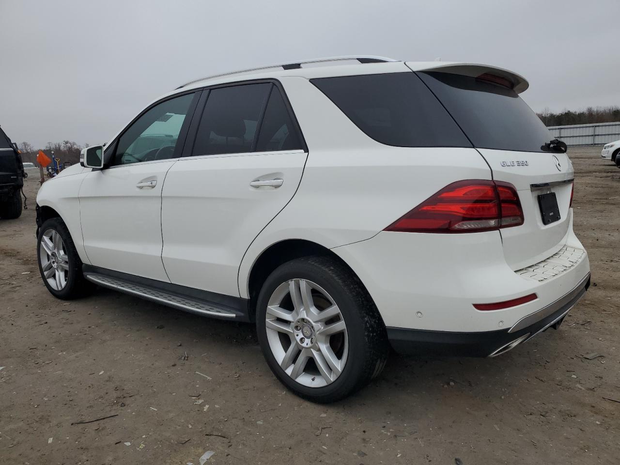 2017 Mercedes-Benz GLE - Image 2