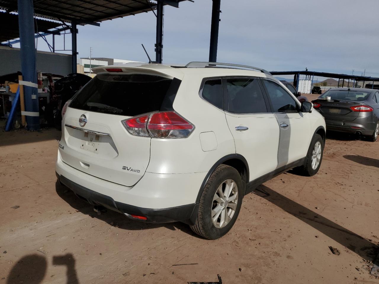 2015 Nissan Rogue - Image 3