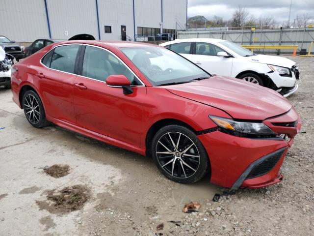 TOYOTA CAMRY 2022 Красный