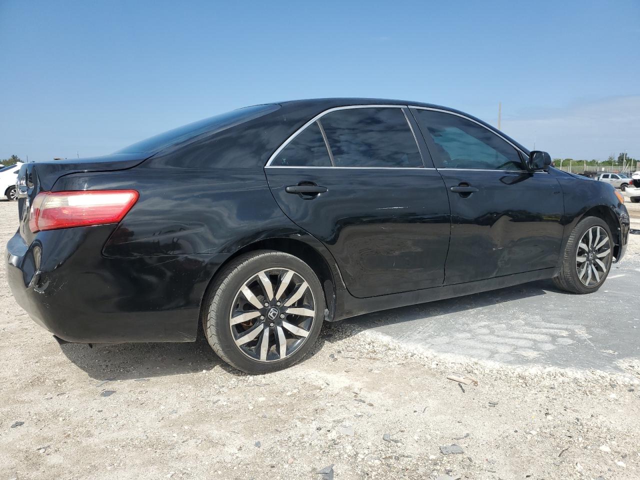 2009 Toyota Camry - Image 3