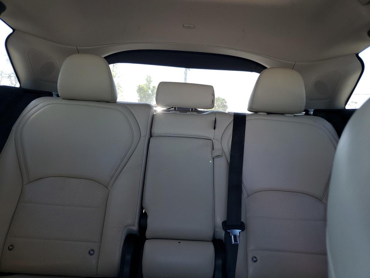 2019 Infiniti QX50 - Image 10