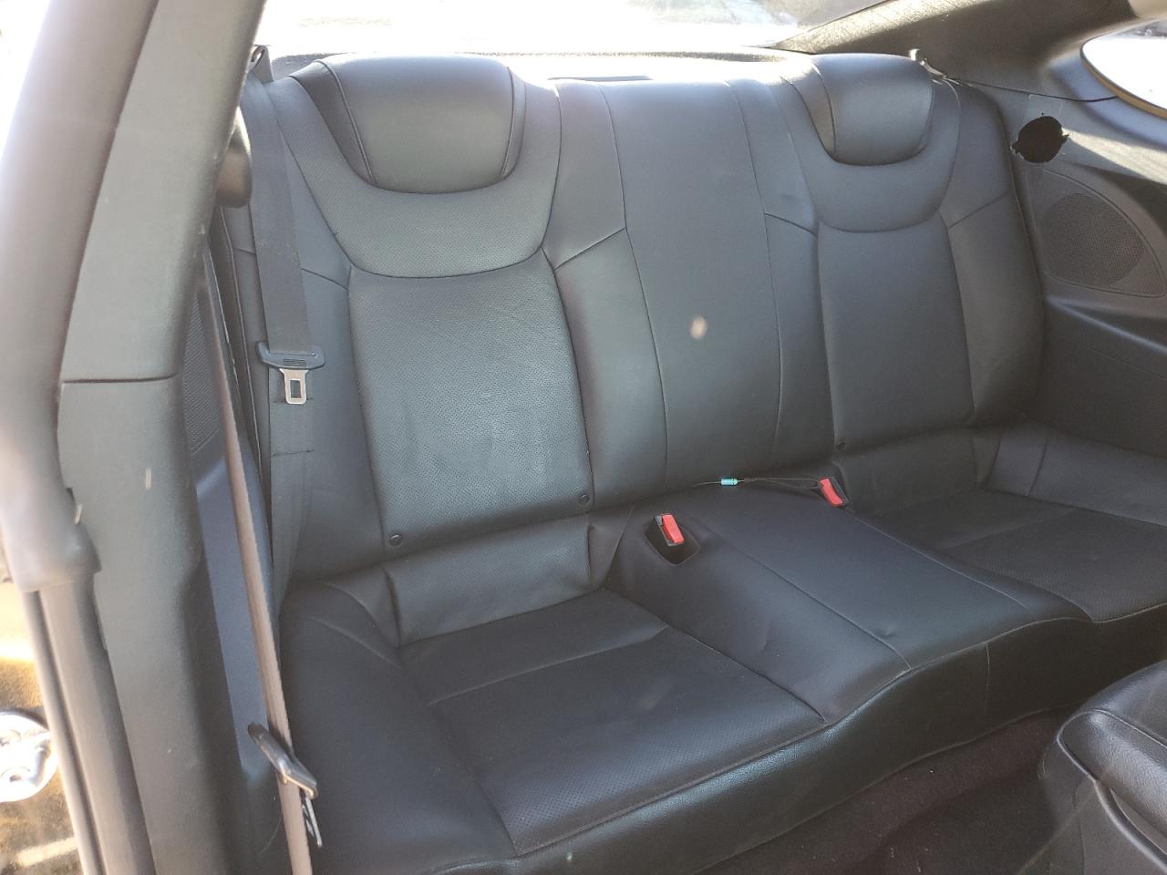 2012 Hyundai Genesis - Image 10