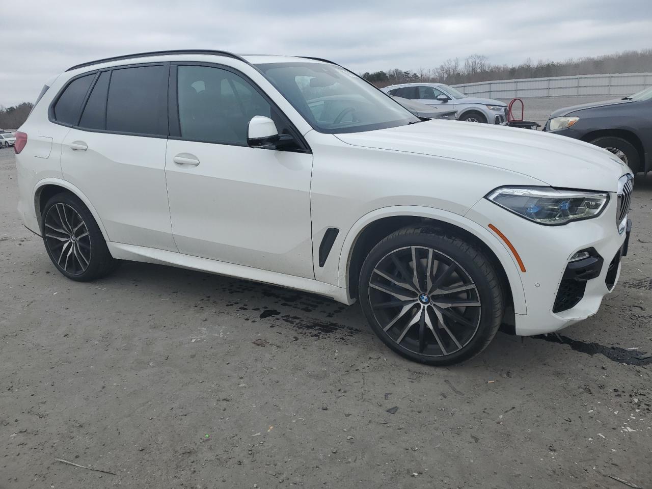 2019 BMW X5 - Image 4