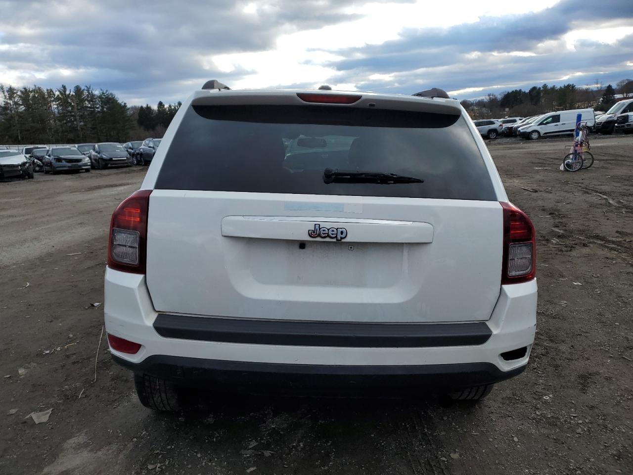 2017 Jeep Compass - Image 6