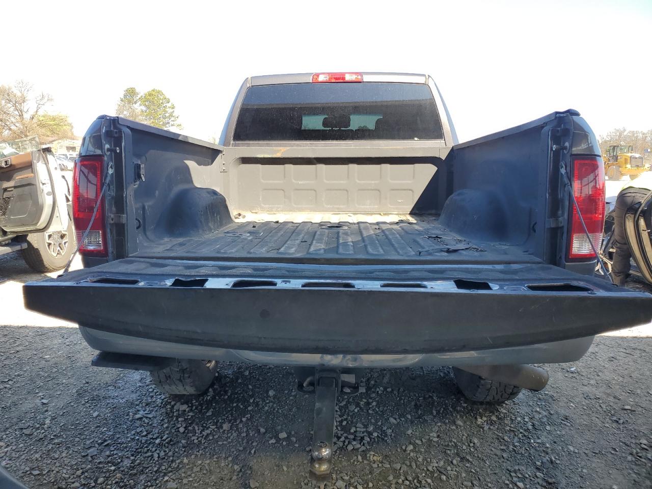 2016 RAM 2500 - Image 6