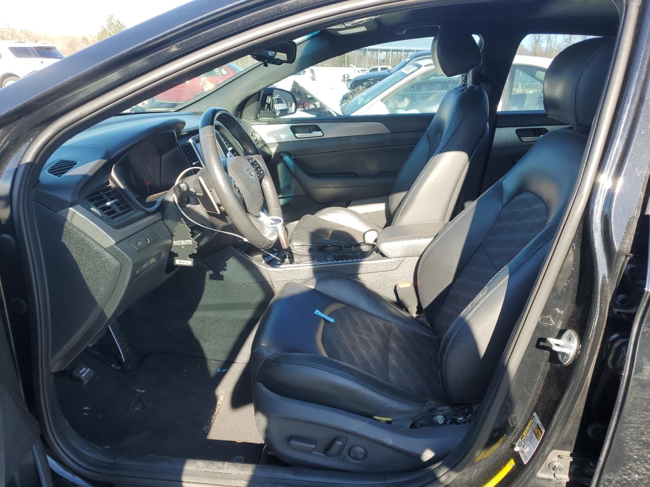 2018 Hyundai Sonata - Image 7