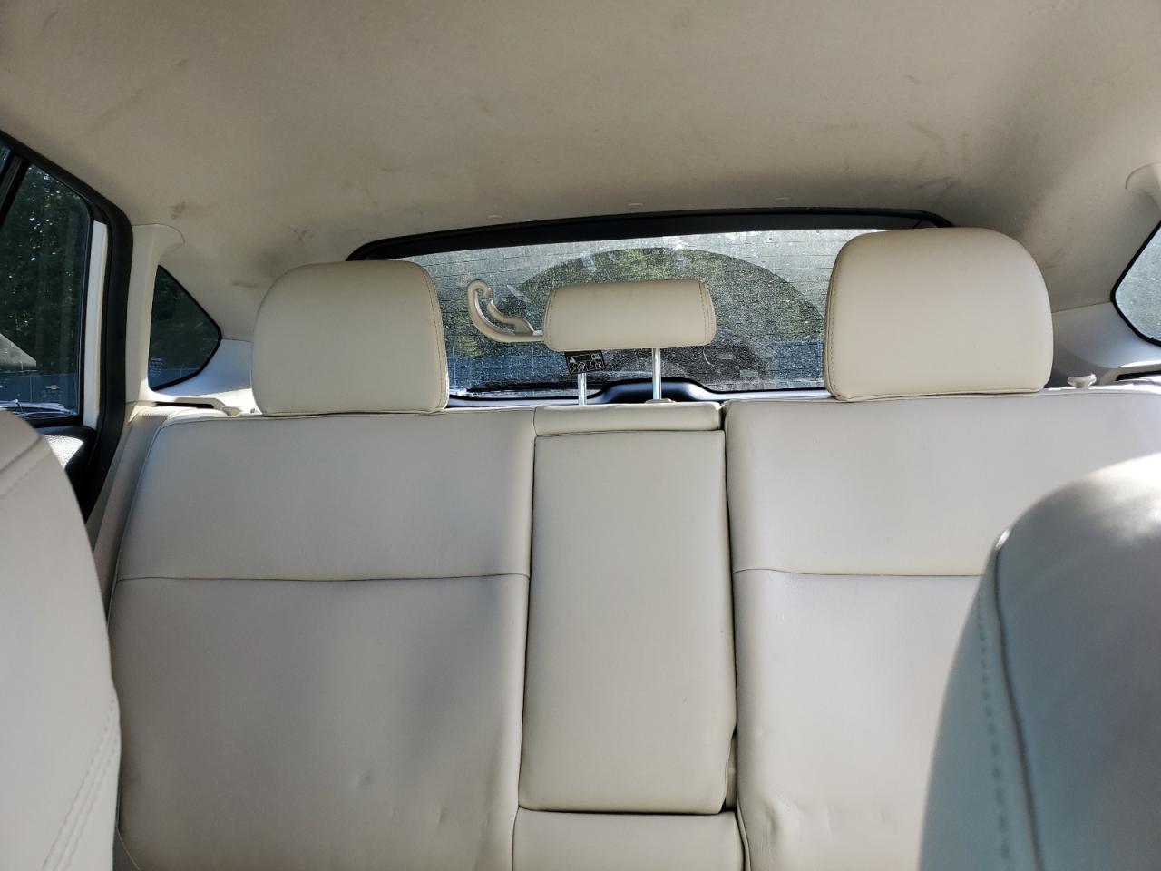 2014 Subaru XV - Image 10
