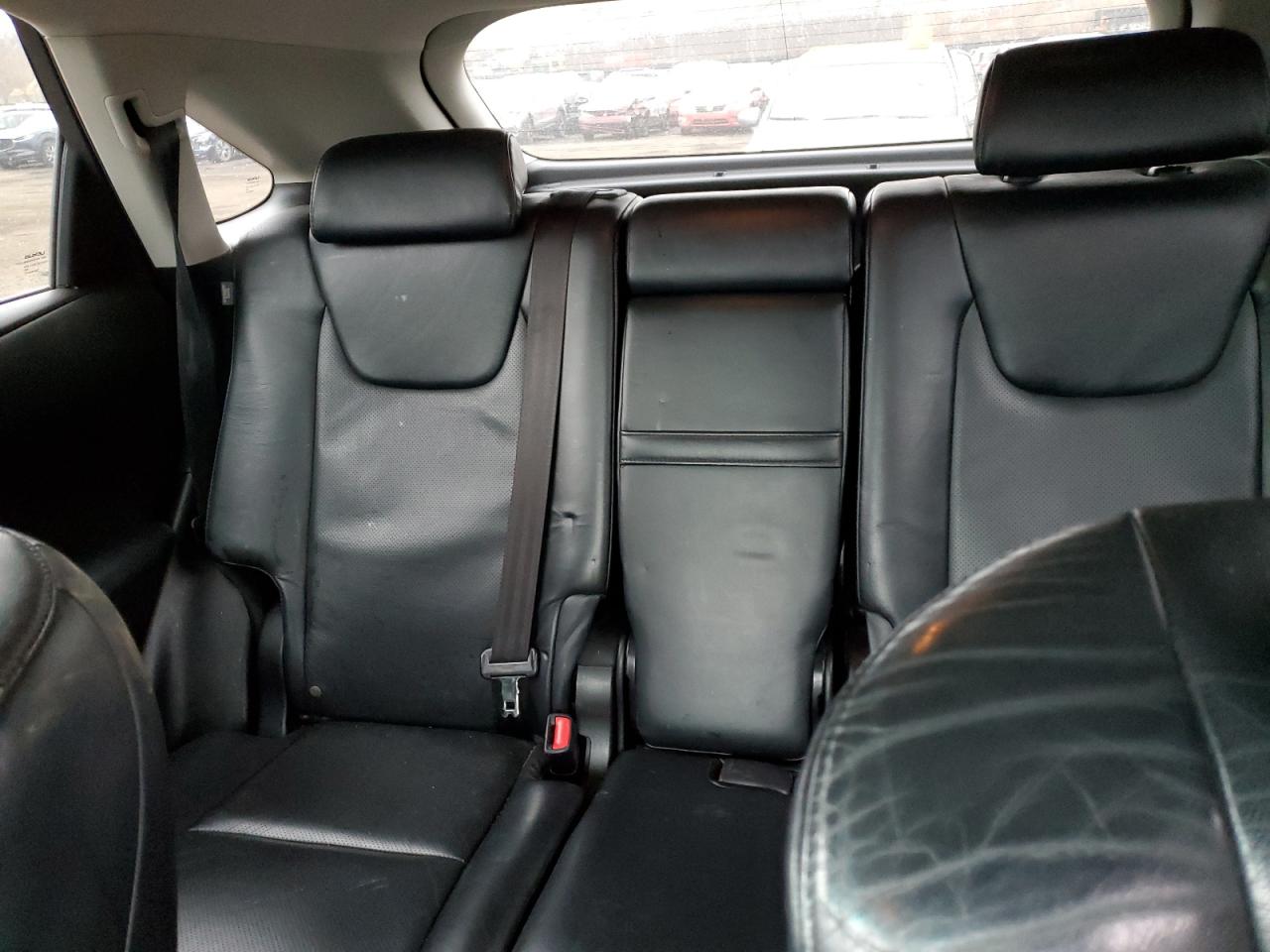 2010 Lexus RX - Image 10