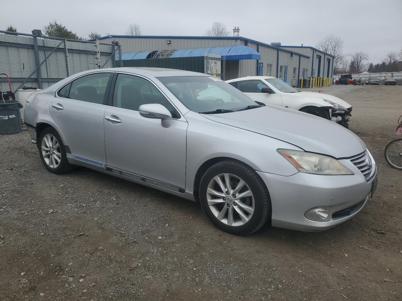 2012 Lexus ES - Image 4