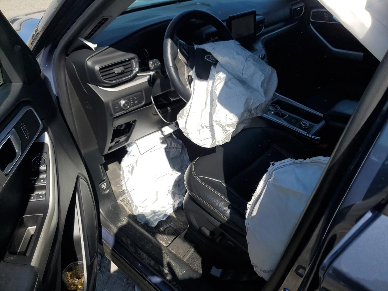 2021 Ford Explorer - Image 8