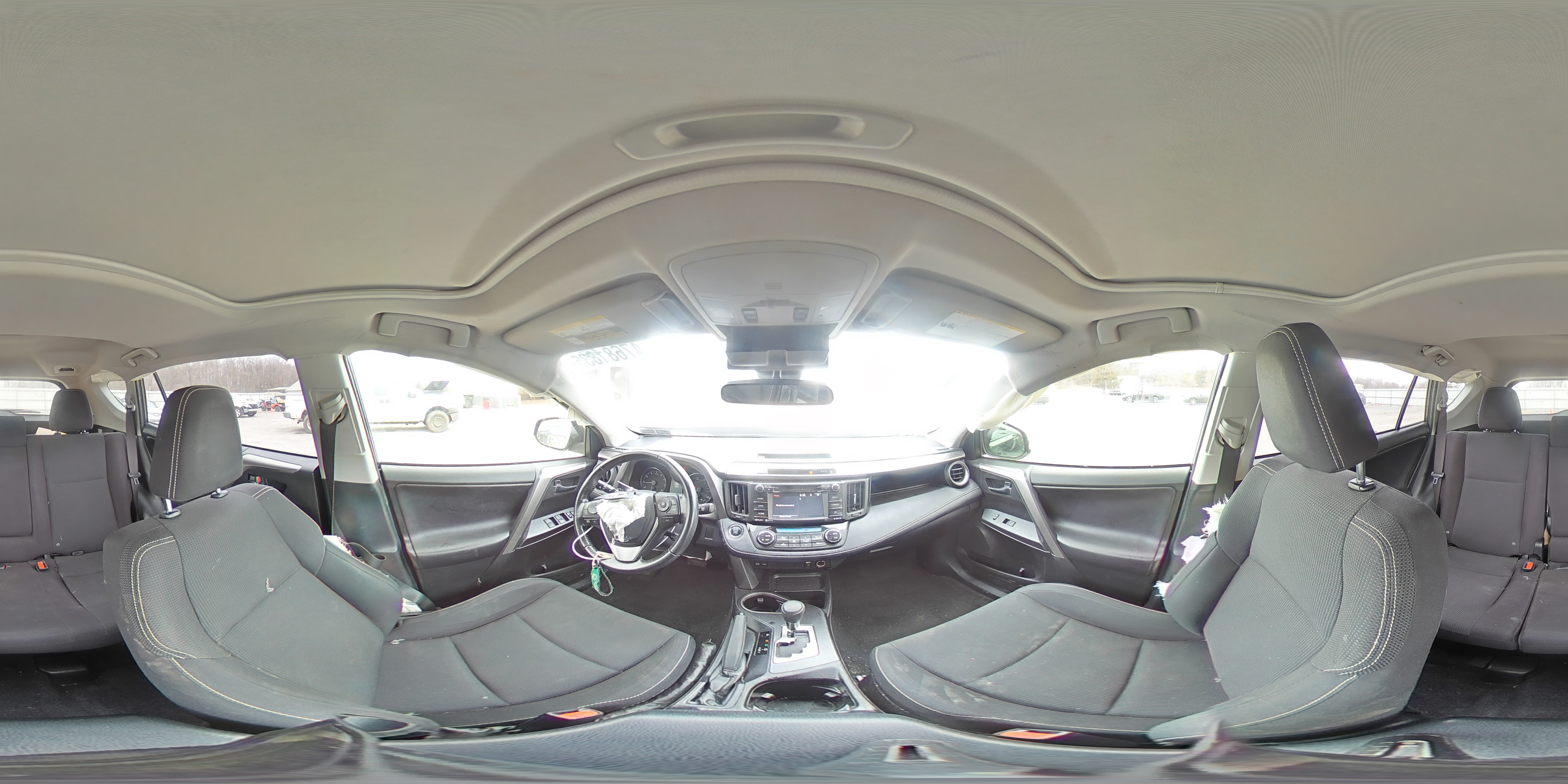 2018 Toyota RAV 4 - Image 13