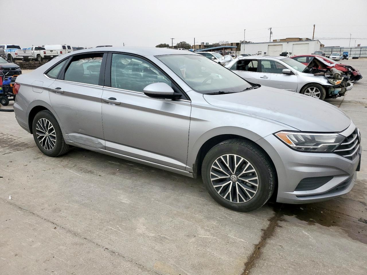 2021 Volkswagen Jetta - Image 4