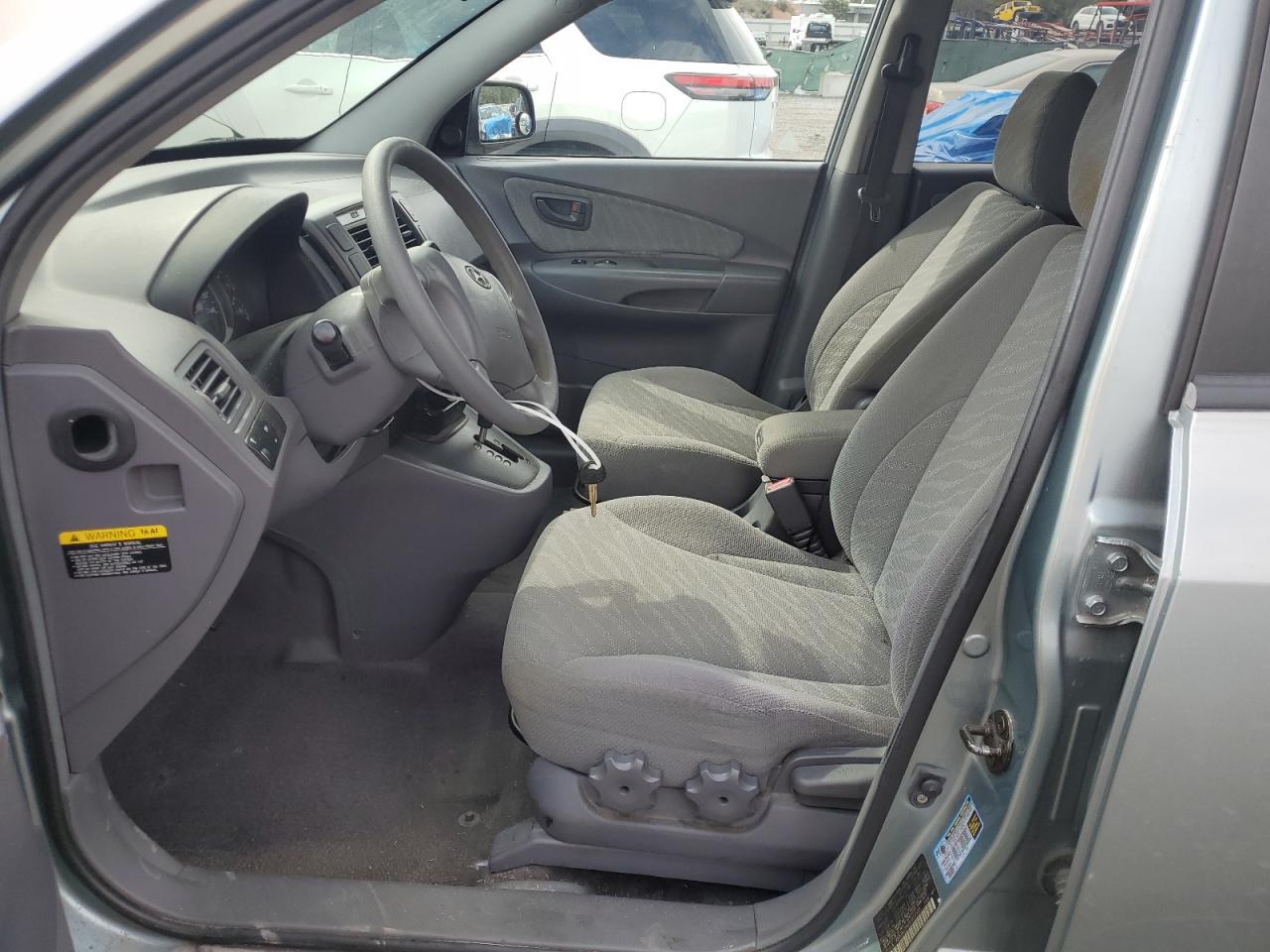 2005 Hyundai Tucson - Image 7