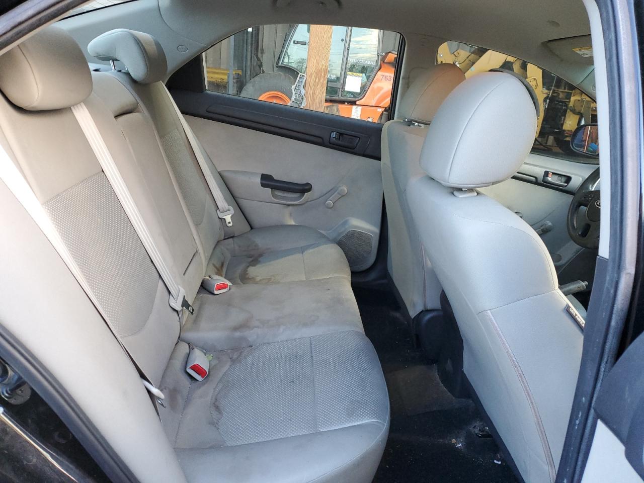 2013 Kia Forte - Image 11