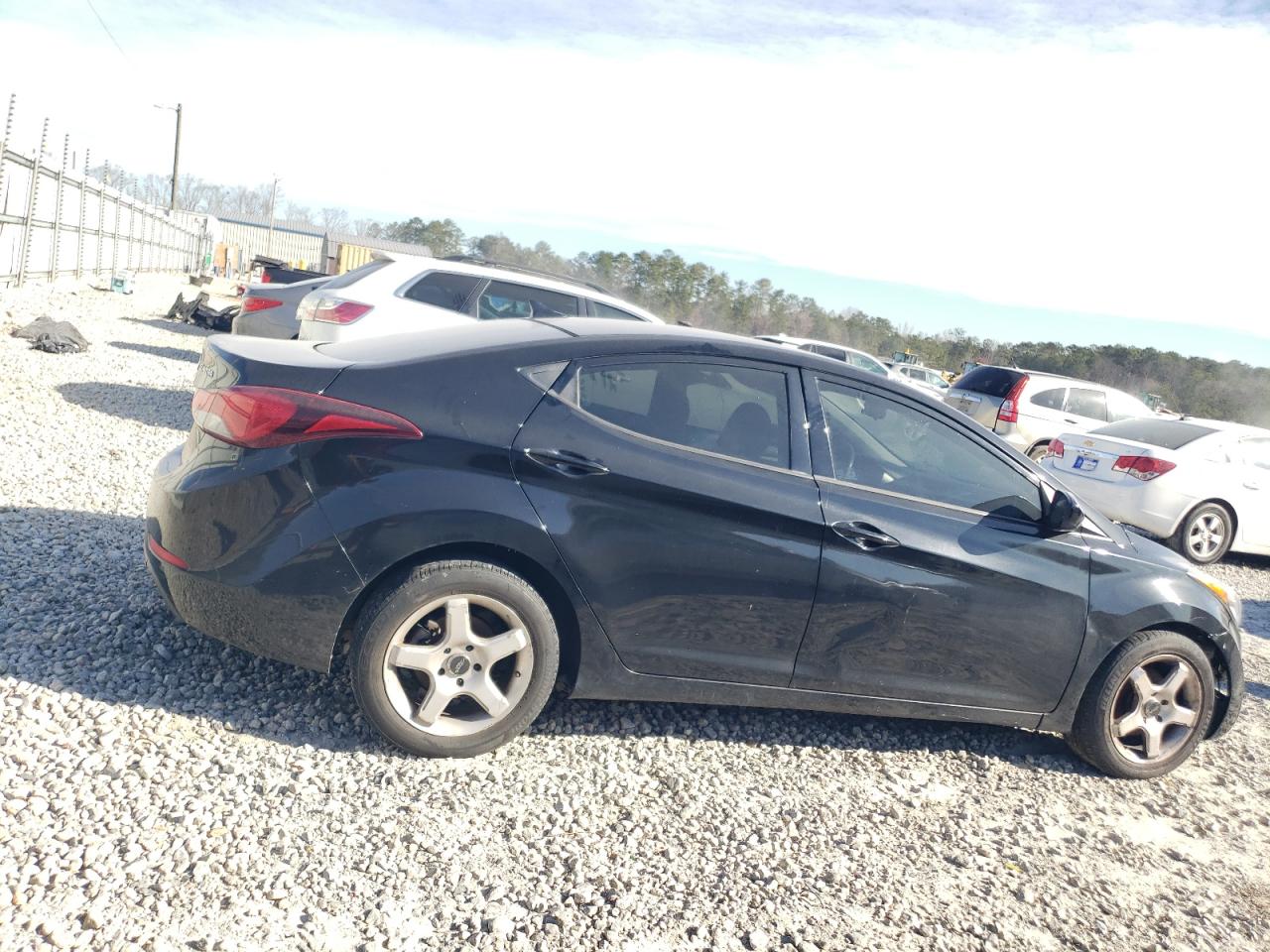 2014 Hyundai Elantra - Image 3
