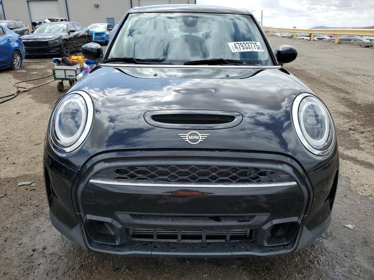 2022 MINI Cooper - Image 5