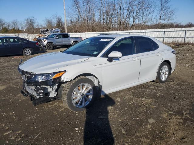 TOYOTA CAMRY LE 2024