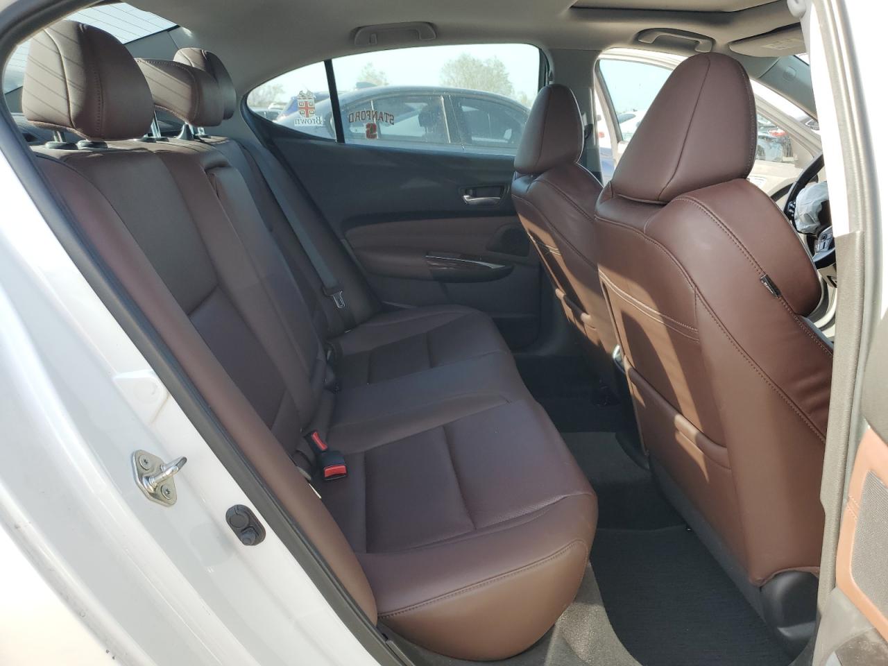 2015 Acura TLX - Image 10