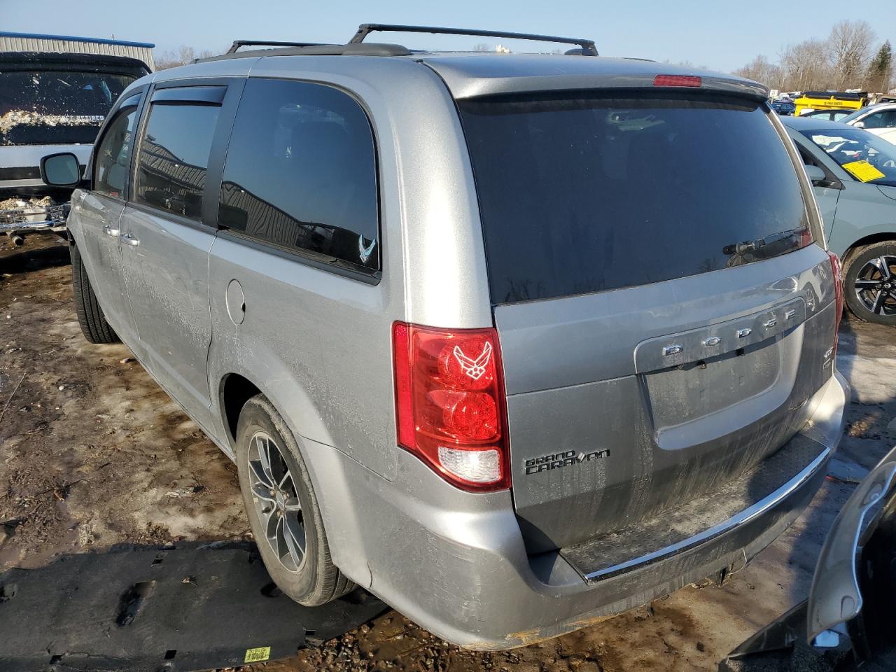 2018 Dodge Caravan - Image 6