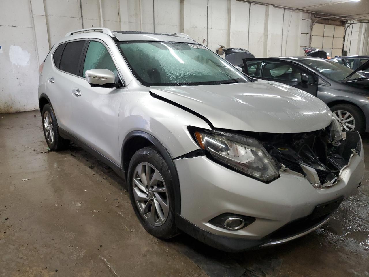 2015 Nissan Rogue - Image 4