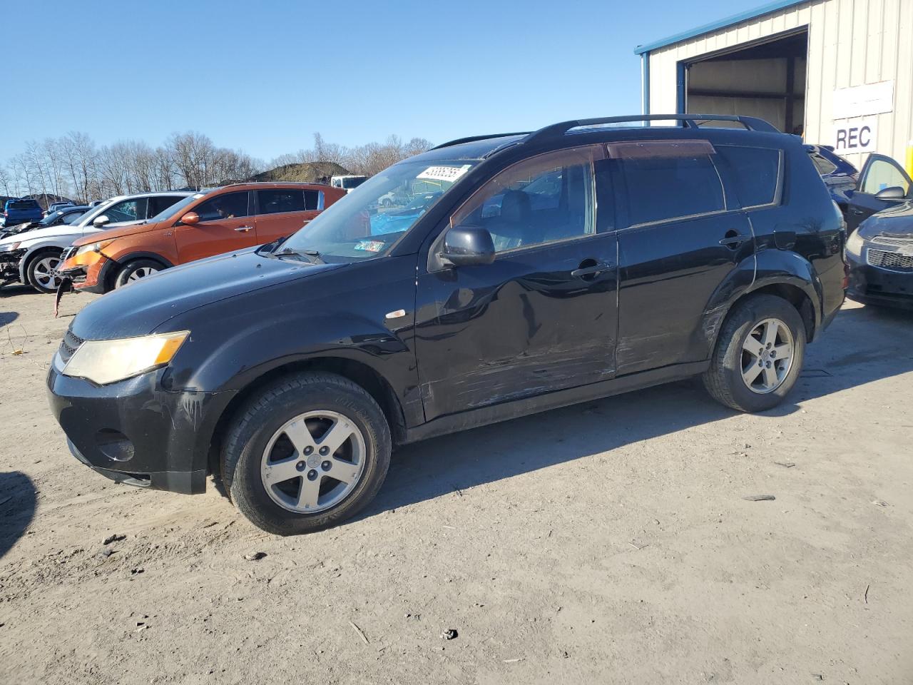 2007 Mitsubishi Outlander - Image 1