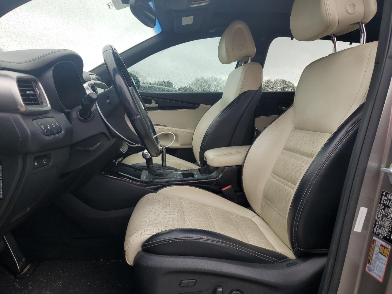 2016 Kia Sorento - Image 7