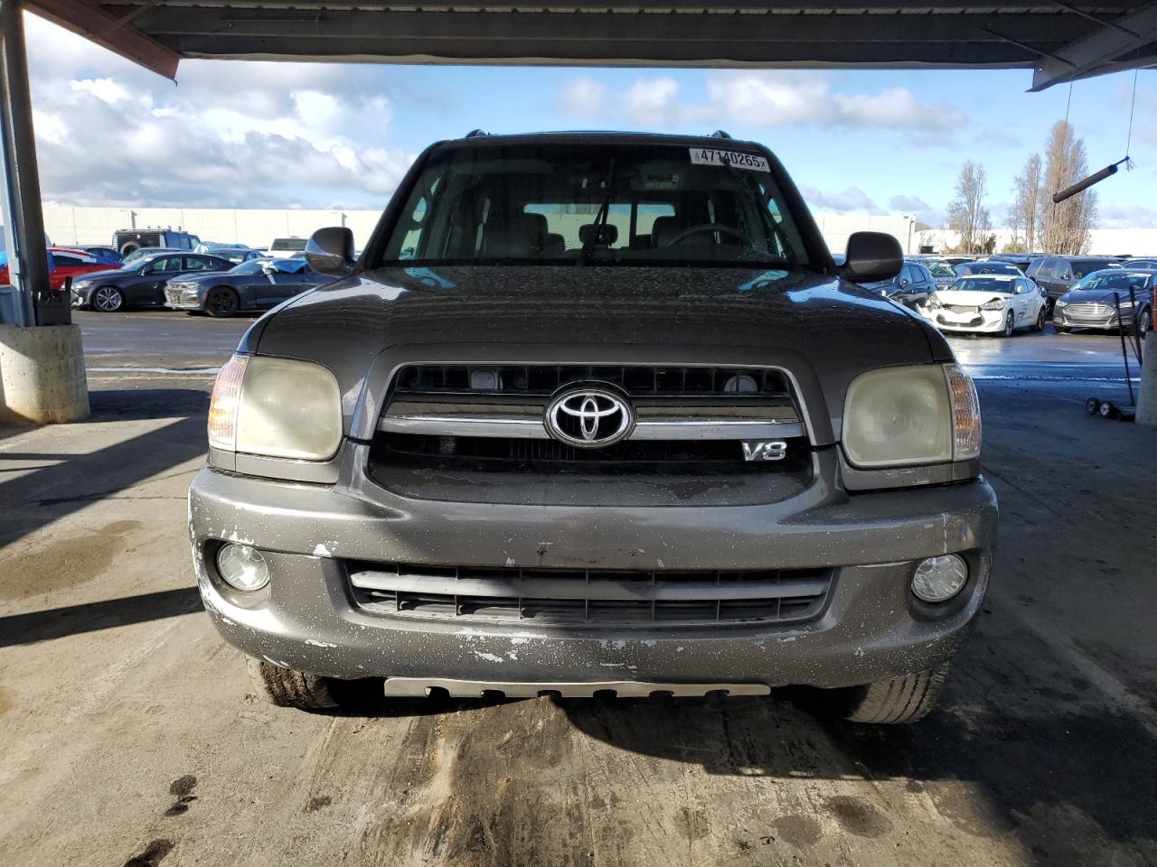 2005 Toyota Sequoia - Image 5