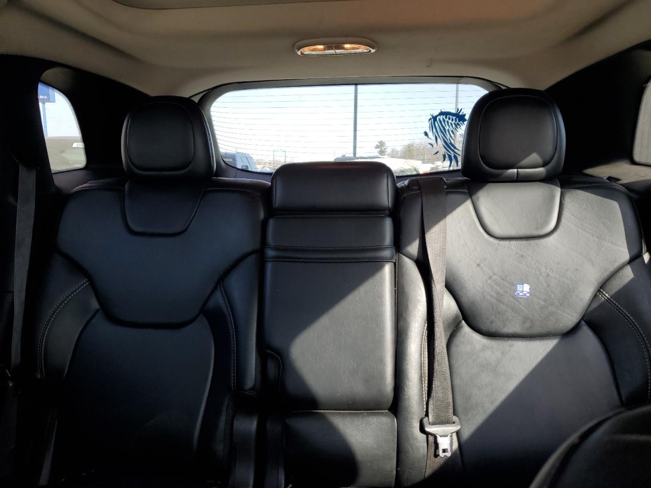 2015 Jeep Grand Cherokee - Image 10