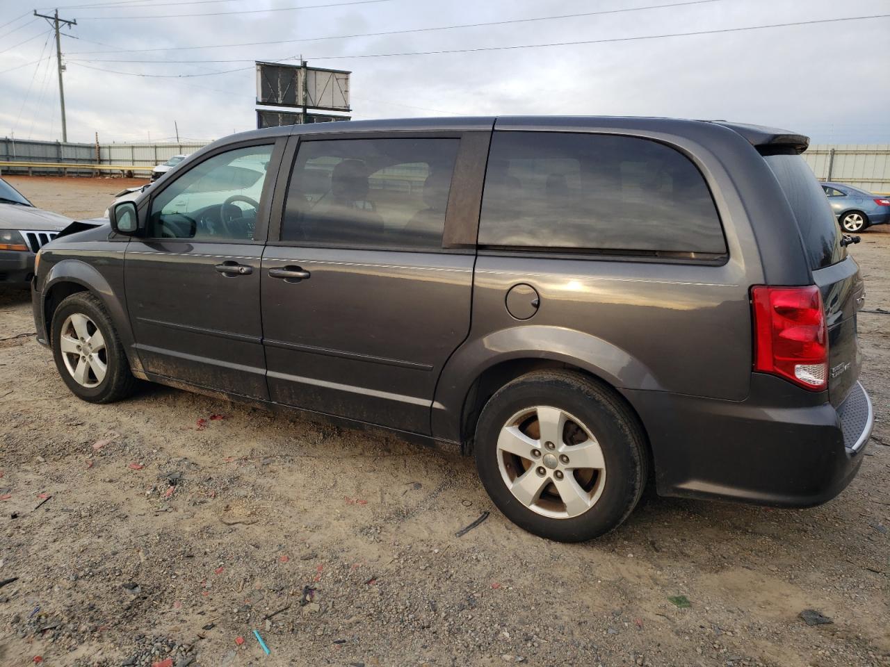2015 Dodge Caravan - Image 2