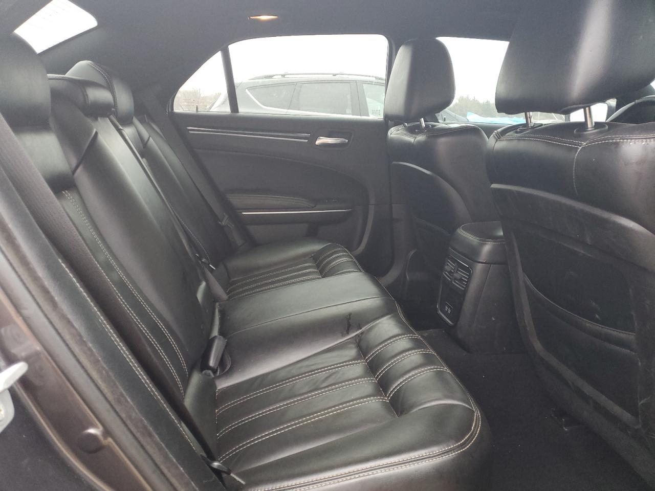 2019 Chrysler 300 S VIN: 2C3CCABG8KH594943 Lot: 49223225